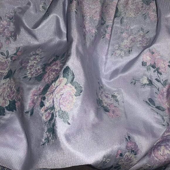 Express Lavender Purple Floral Short Puff Sleeve Ruched Cropped Top - Picture 3 of 5